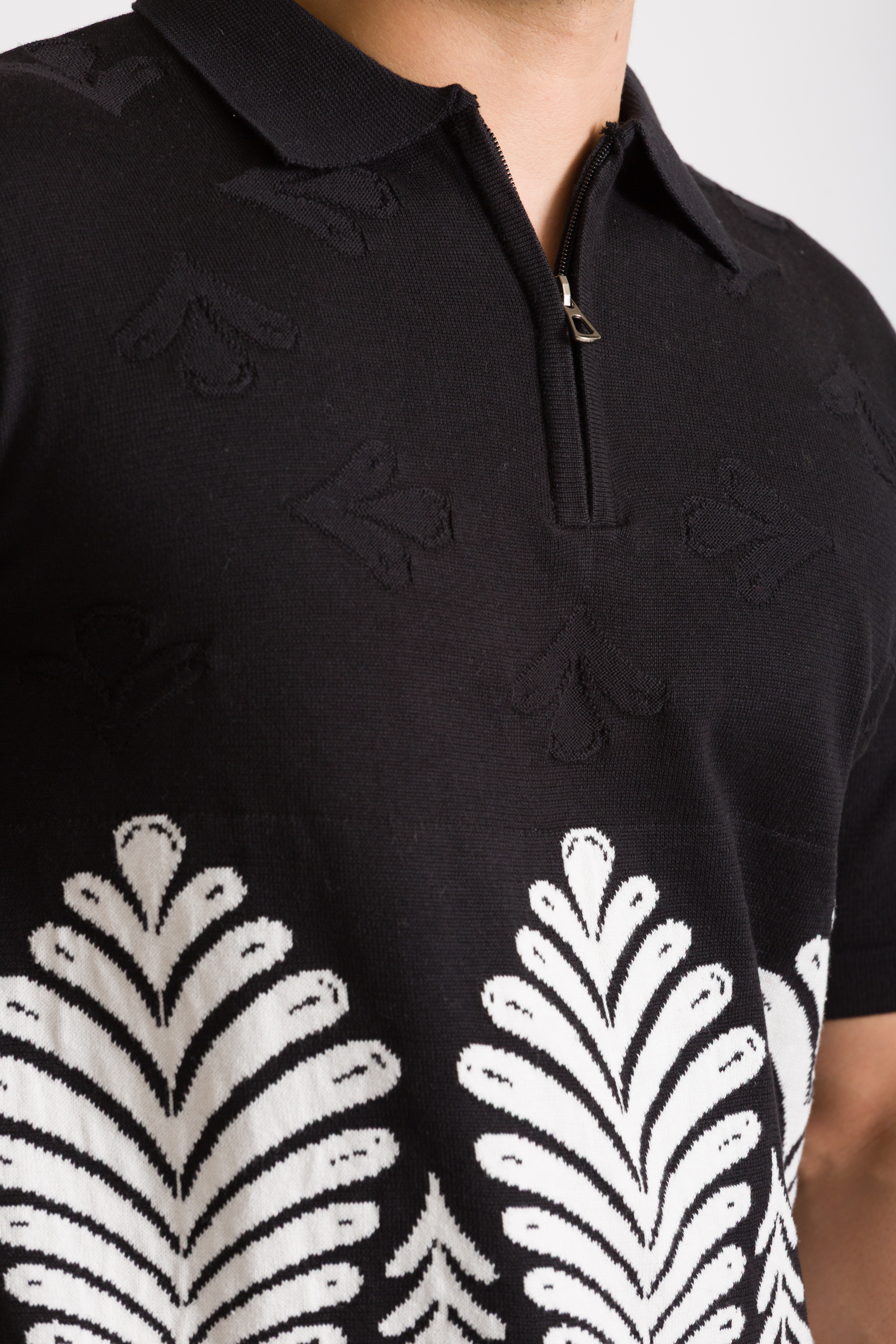 Knitted Black Leaf Design T-Shirt